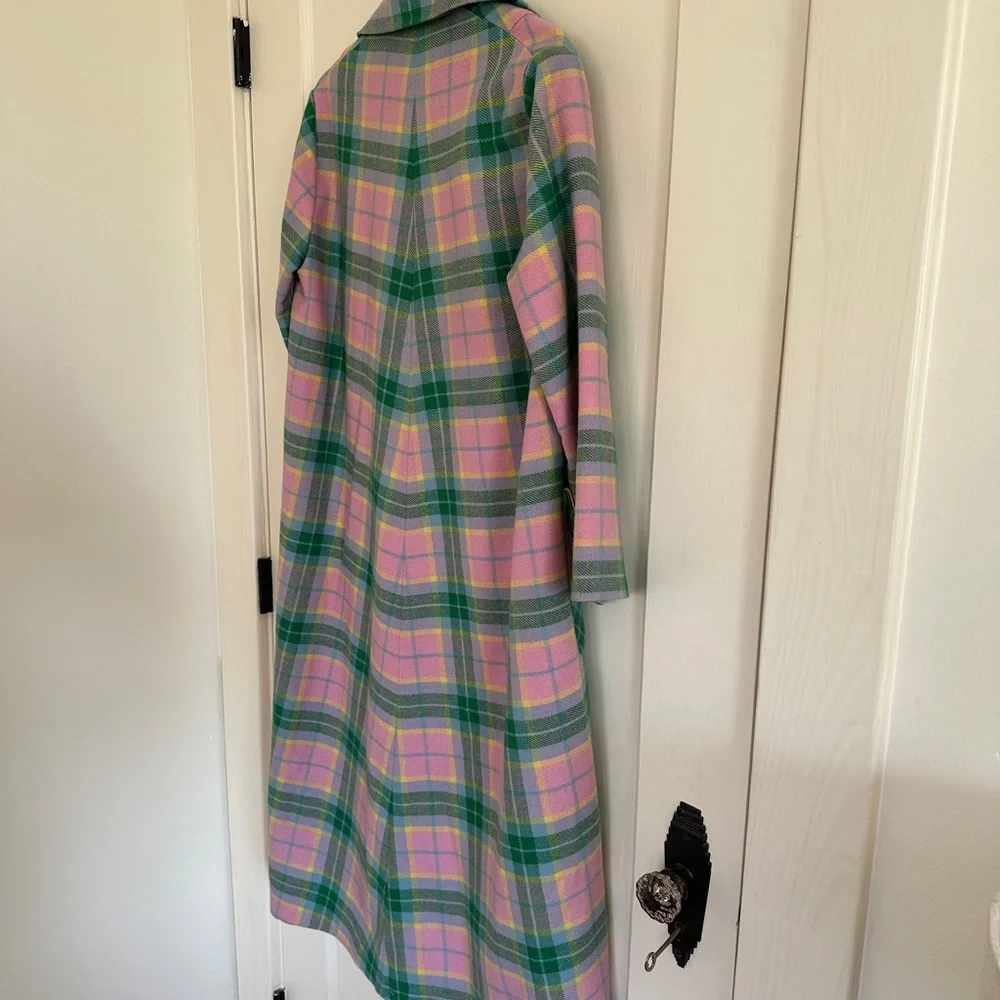 Vintage 100% wool lightweight plaid belted trench coat — truly one of a kind! - Picture 15 of 15
